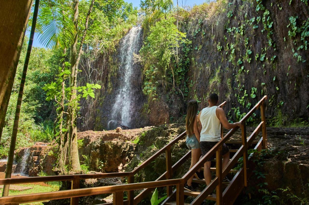 Hotel Boutique Frangipani Brotas Dış mekan fotoğraf View of the waterfall from the viewing platform